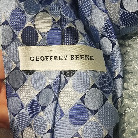 💥5/$20 Mens tie - Picture 4 of 4